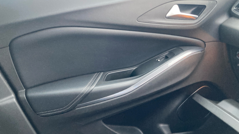 Vauxhall Grandland X 1.2 Turbo Sport Nav 5dr Petrol Hatchback